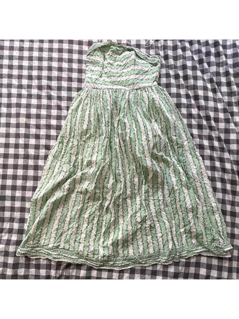 Max Studio strapless green and white leaf patterned dress